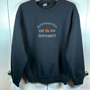Halloweentown University Crewneck Sweatshirt Size Medium